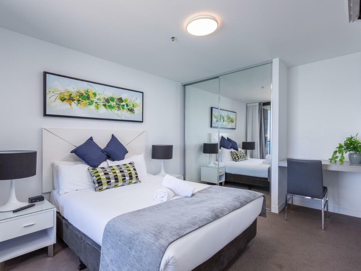 Serain Residences On Surfers โกลด์โคสต์ ภายนอก รูปภาพ